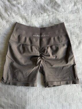 Alphalete Amplify 4.5 Shorts - Storm Grey